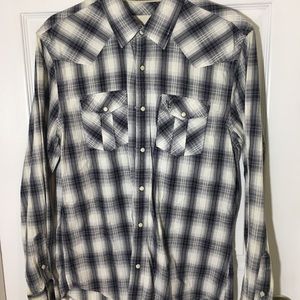 Men’s Medium Long Sleeve Button Down Shirt
